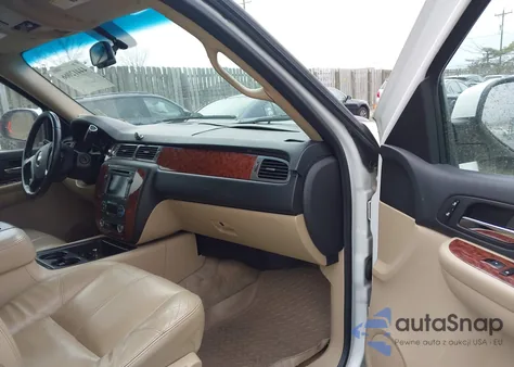 2008 Chevrolet Tahoe Hybrid z USA, uszkodzony, nr VIN 1GNFK13588R218770